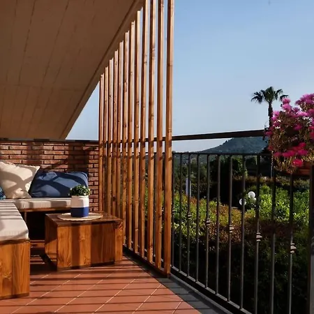 Daniele's Suite. Etna, Sea & Much More...